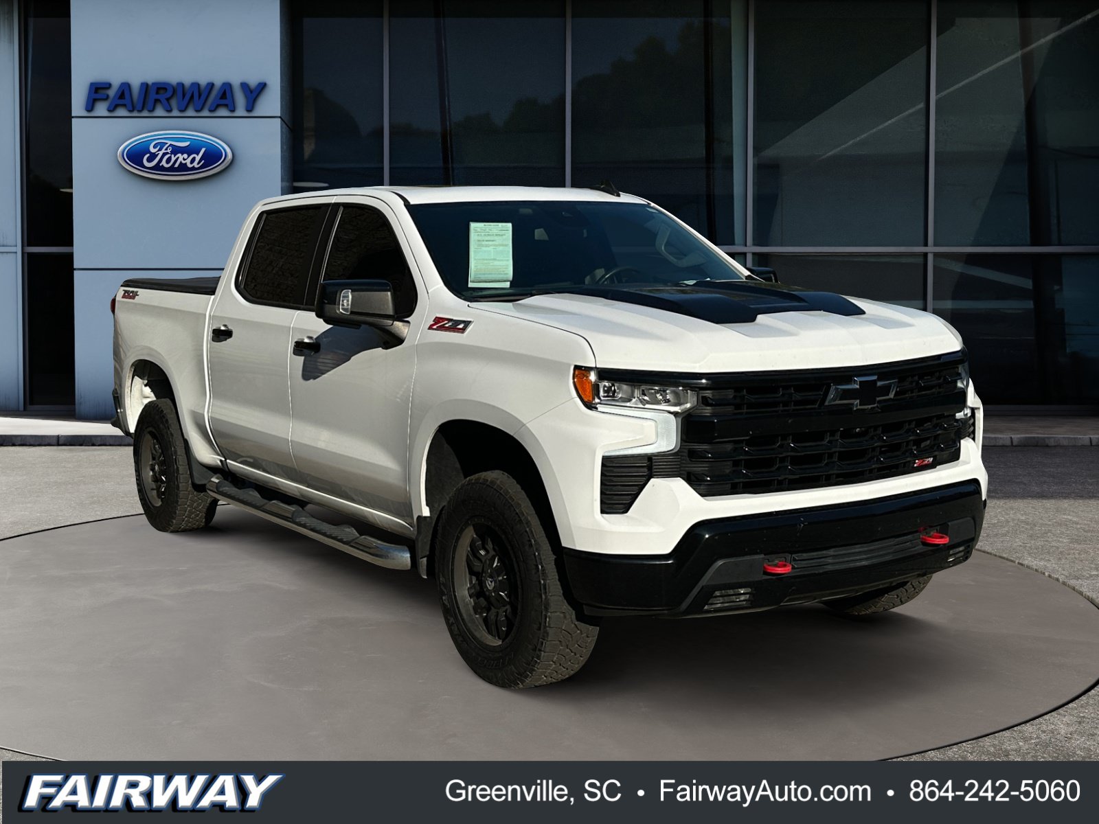 Used 2022 Chevrolet Silverado 1500 LT Trail Boss w/ Convenience Package II AWD/4WD image 3