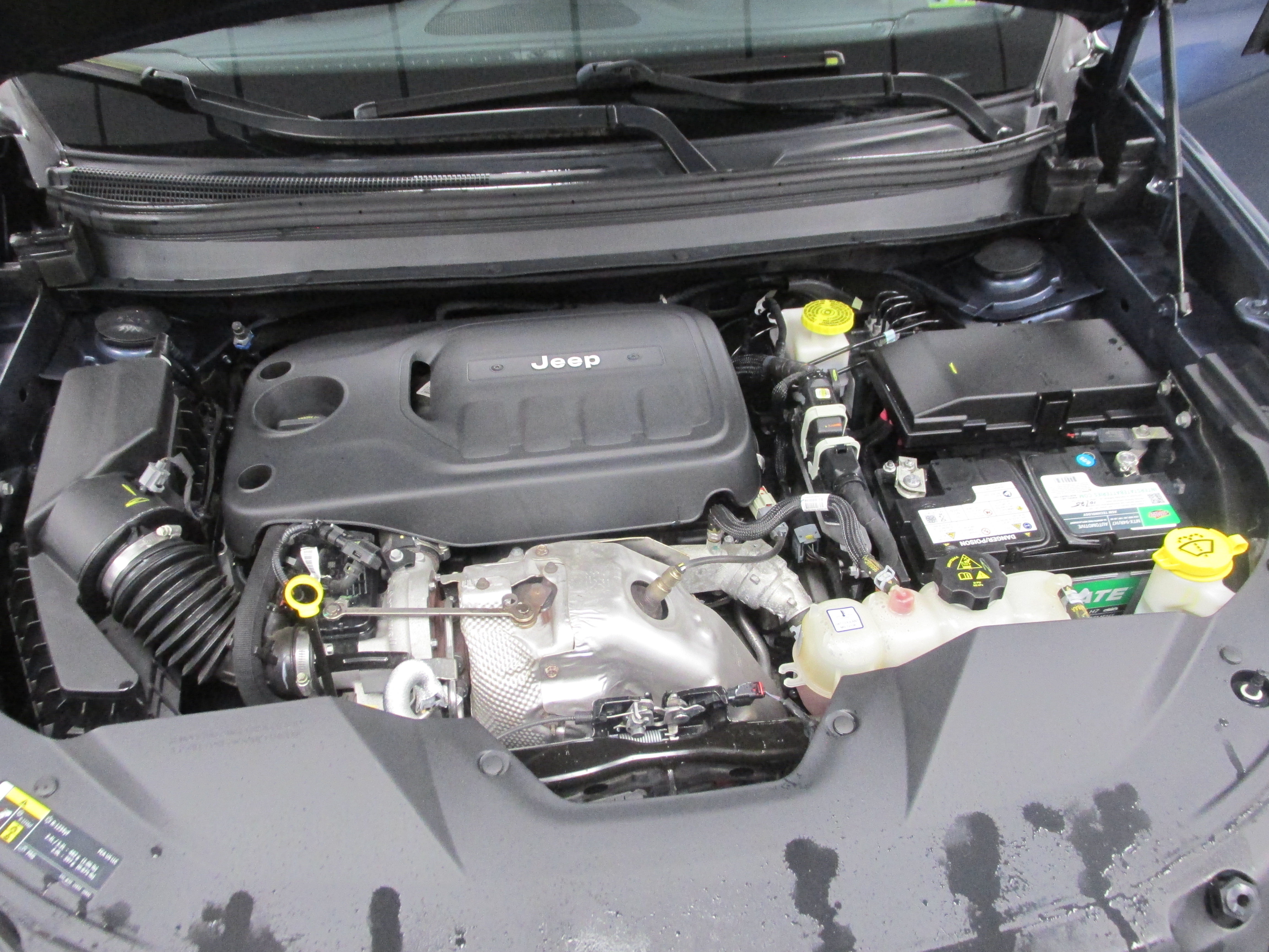 Used 2019 Jeep Cherokee Limited AWD/4WD image 43