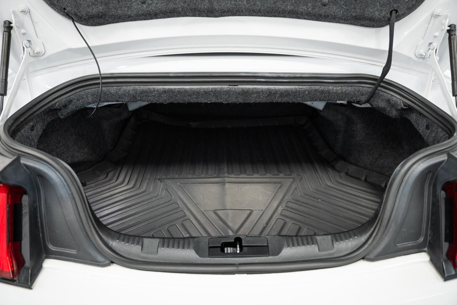 Certified 2020 Ford Mustang Premium RWD image 15