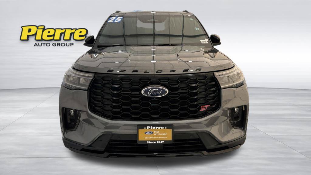 Certified 2025 Ford Explorer ST AWD/4WD image 9