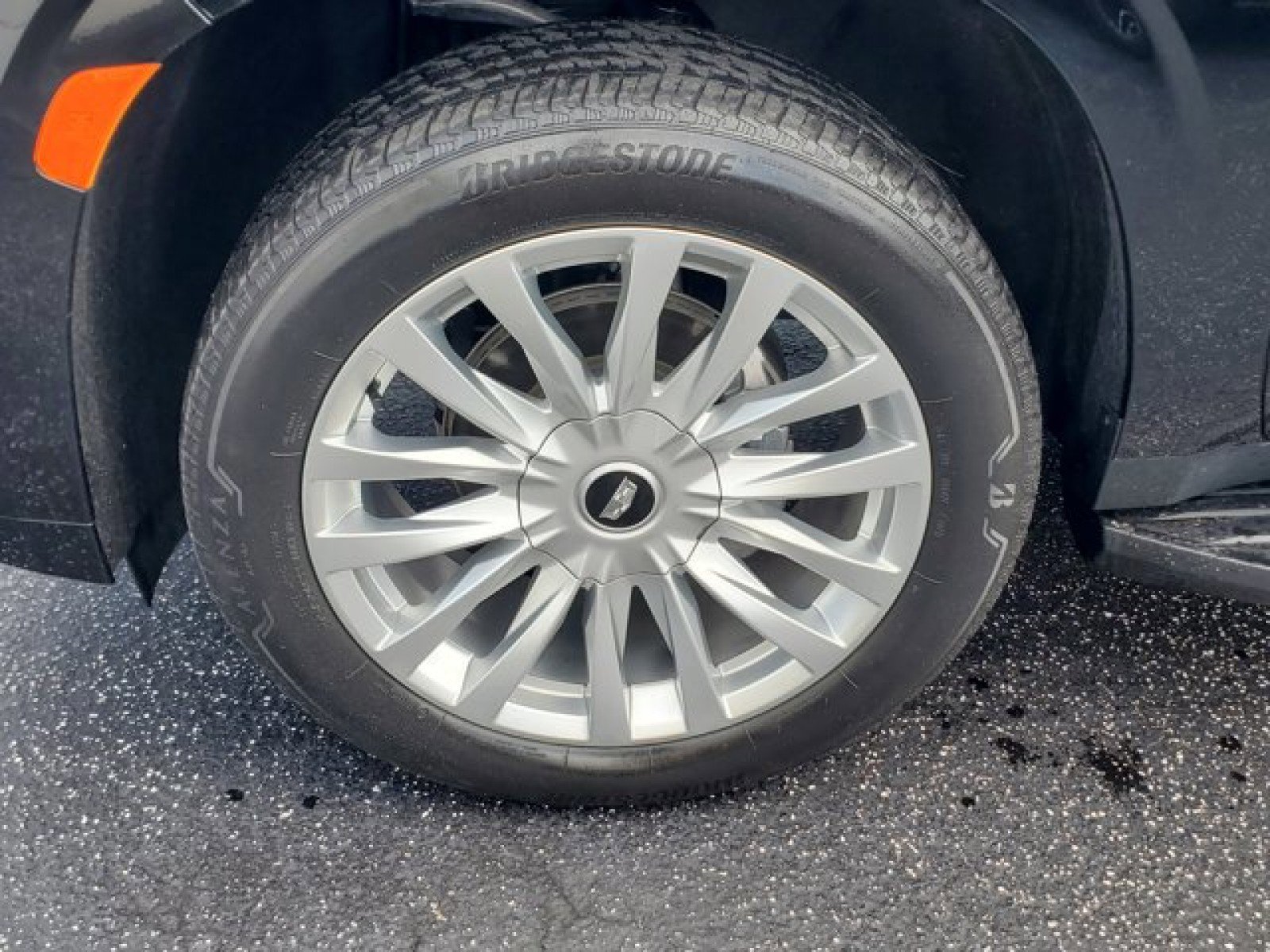 Used 2022 Cadillac Escalade Luxury image 7