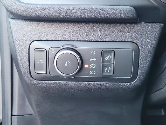 Certified 2022 Ford Escape Titanium w/ Class II Trailer Tow Package image 14