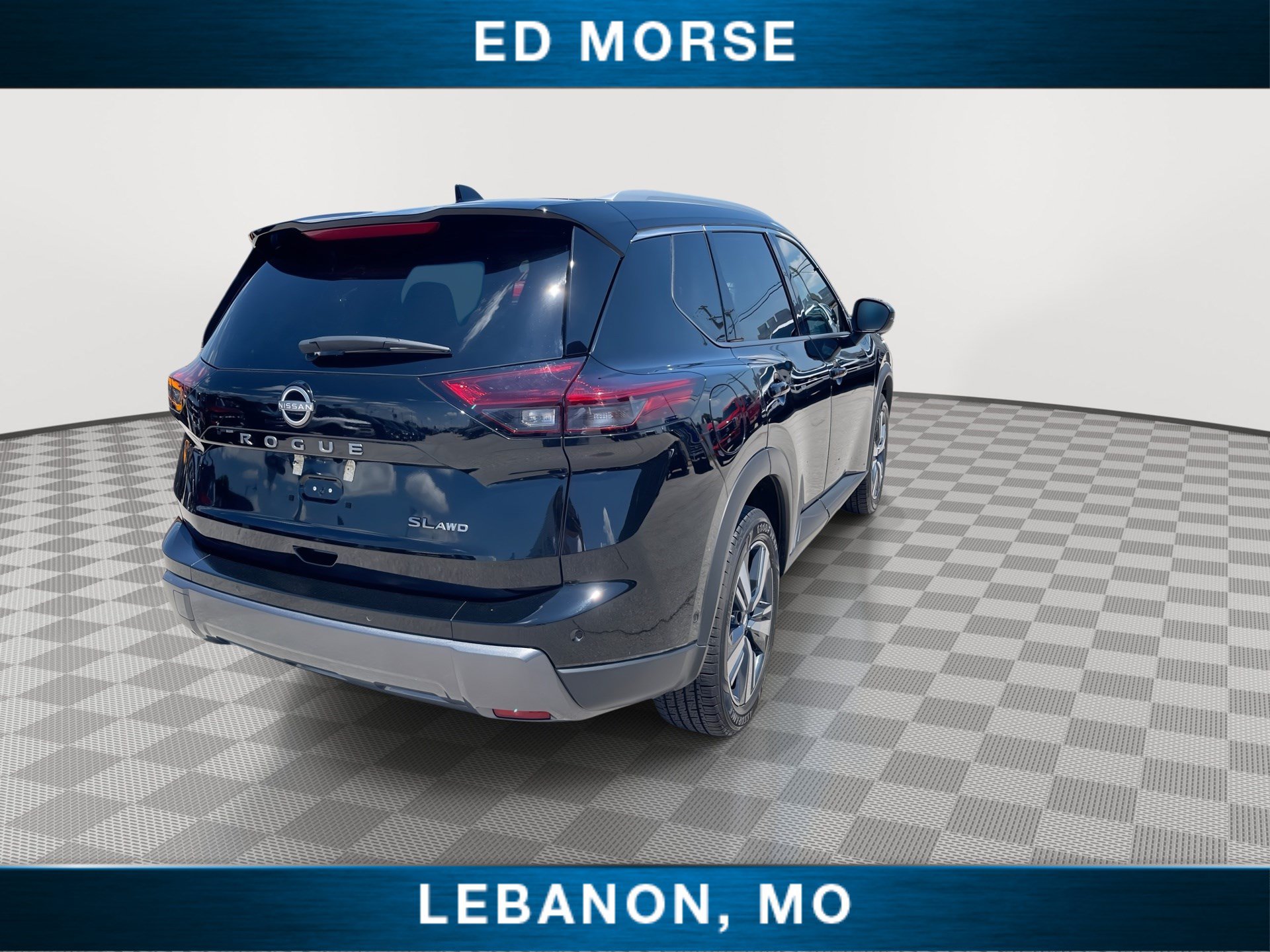 Used 2024 Nissan Rogue SL AWD/4WD image 8