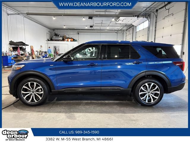 Certified 2022 Ford Explorer ST-Line AWD/4WD image 5