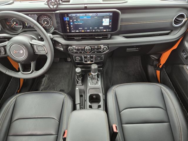 Used 2025 Jeep Gladiator Sport AWD/4WD image 24