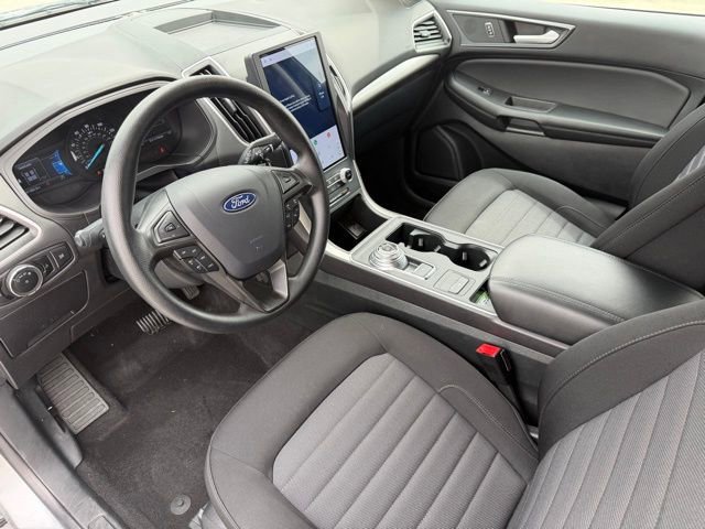 Certified 2024 Ford Edge SE w/ Black Appearance Package AWD/4WD image 11