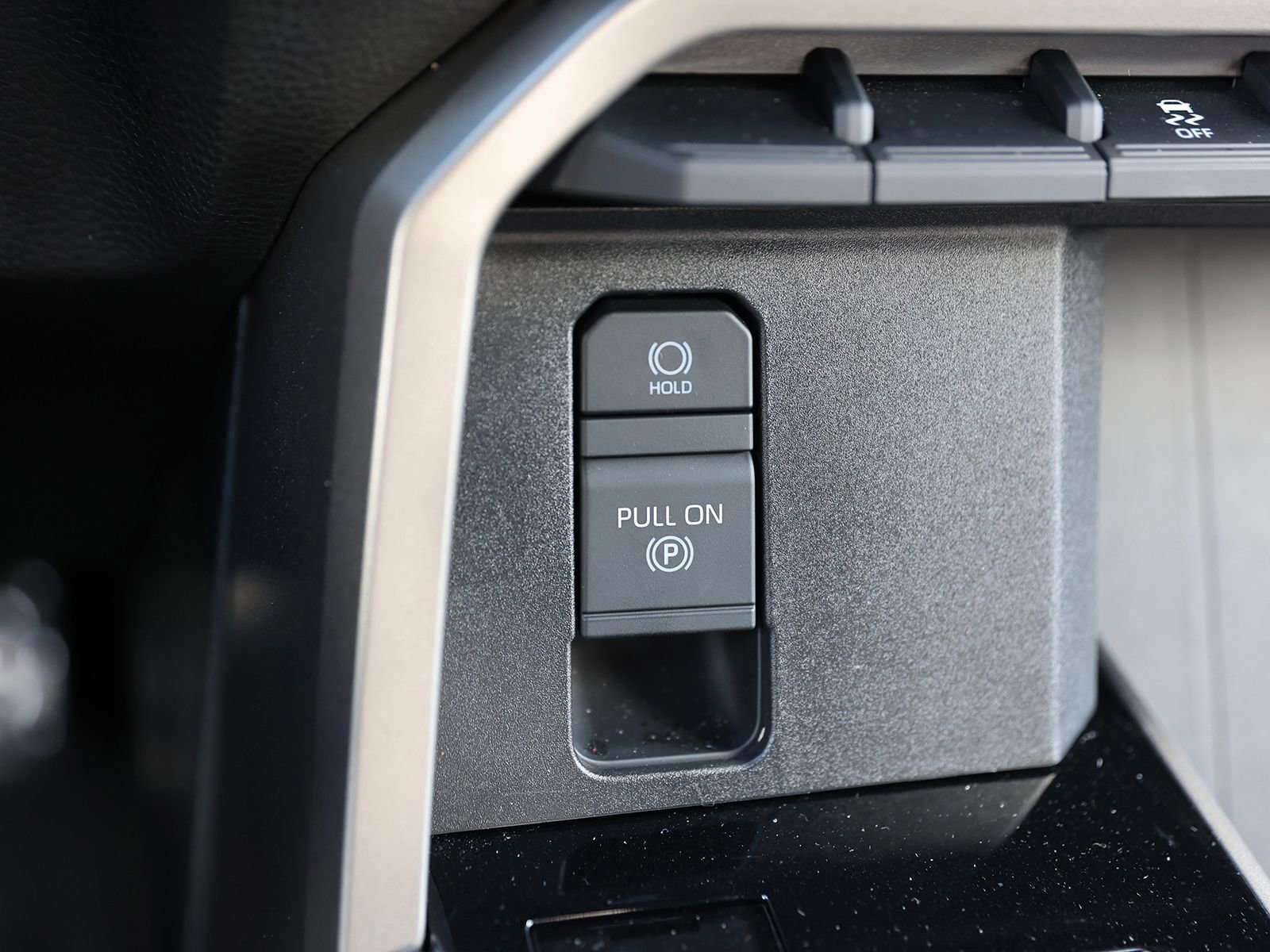 Used 2025 Toyota Tundra SR5 w/ TRD Off-Road Package AWD/4WD image 31