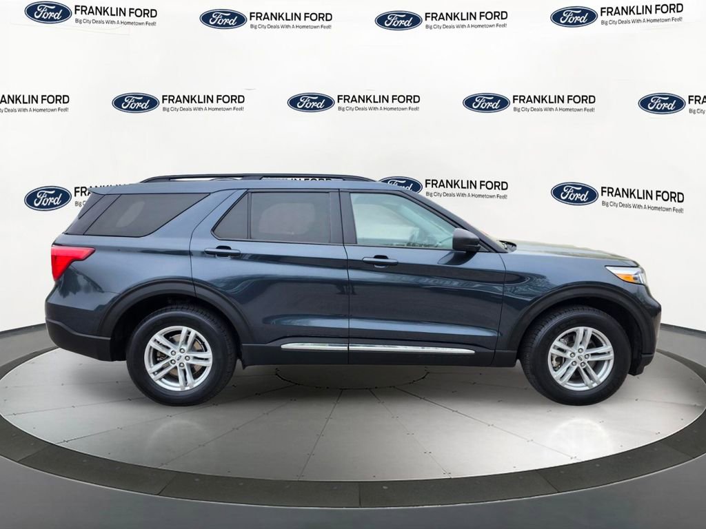 Certified 2023 Ford Explorer XLT w/ Equipment Group 202A AWD/4WD image 6