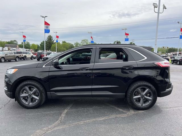 Certified 2022 Ford Edge SEL w/ Sport Appearance Package AWD/4WD image 2