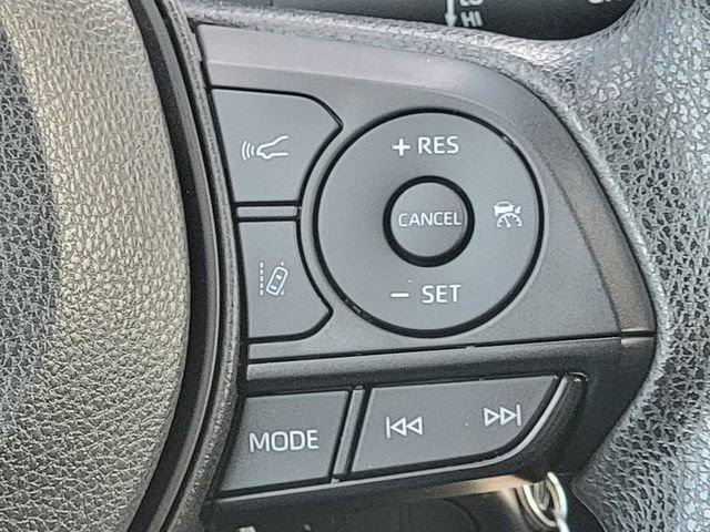 Used 2024 Toyota RAV4 LE AWD/4WD image 33