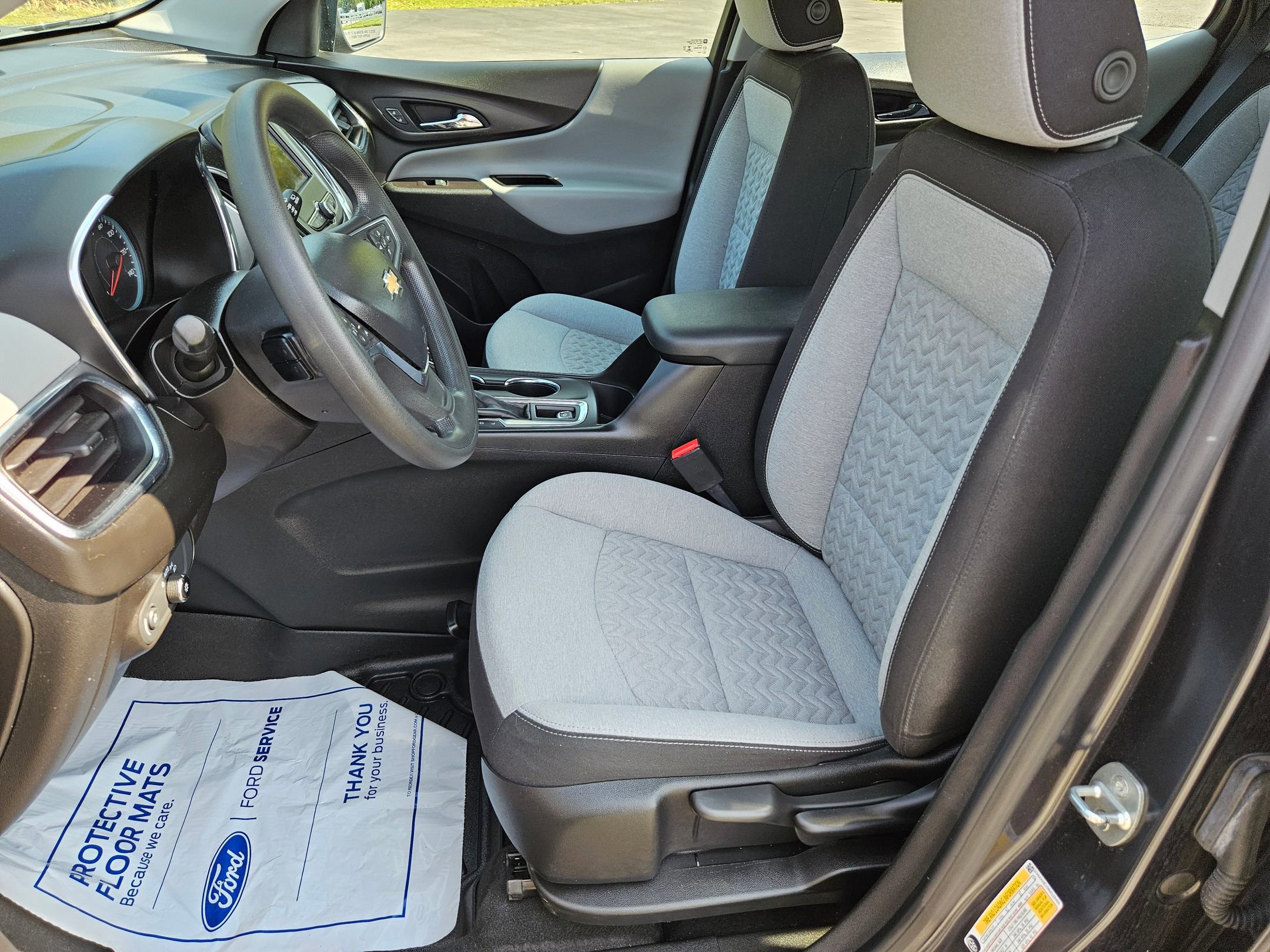 Used 2022 Chevrolet Equinox LS image 7