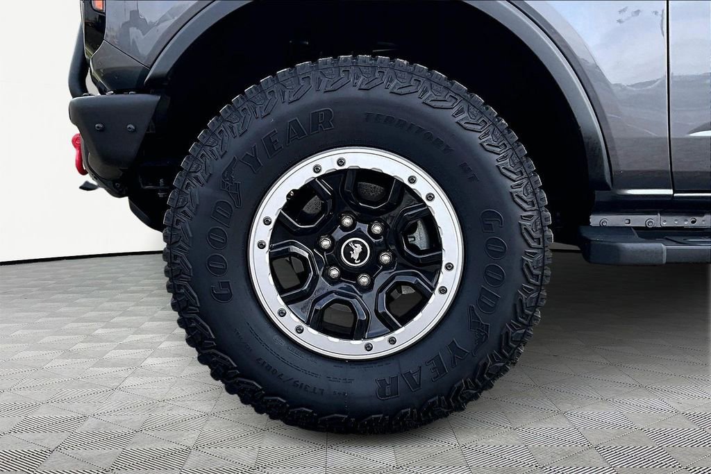 Certified 2023 Ford Bronco Outer Banks w/ Sasquatch Package image 11