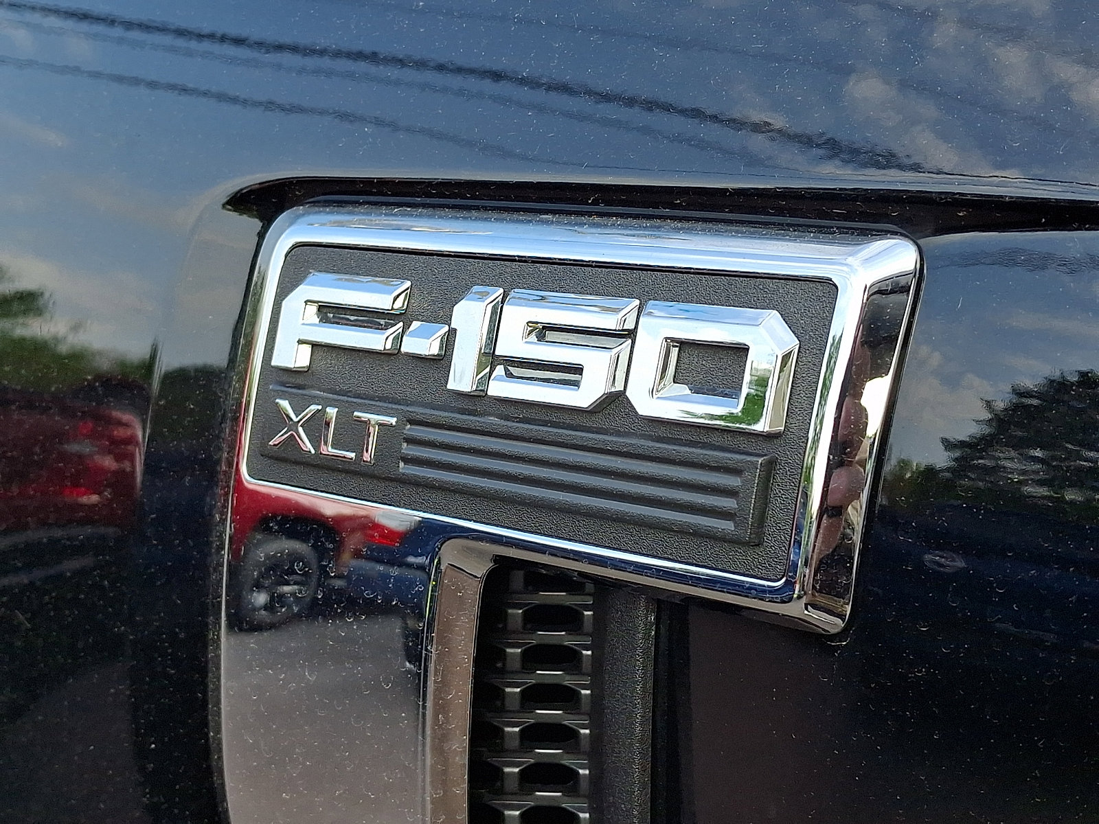Certified 2022 Ford F150 XLT w/ XTR Package AWD/4WD image 31