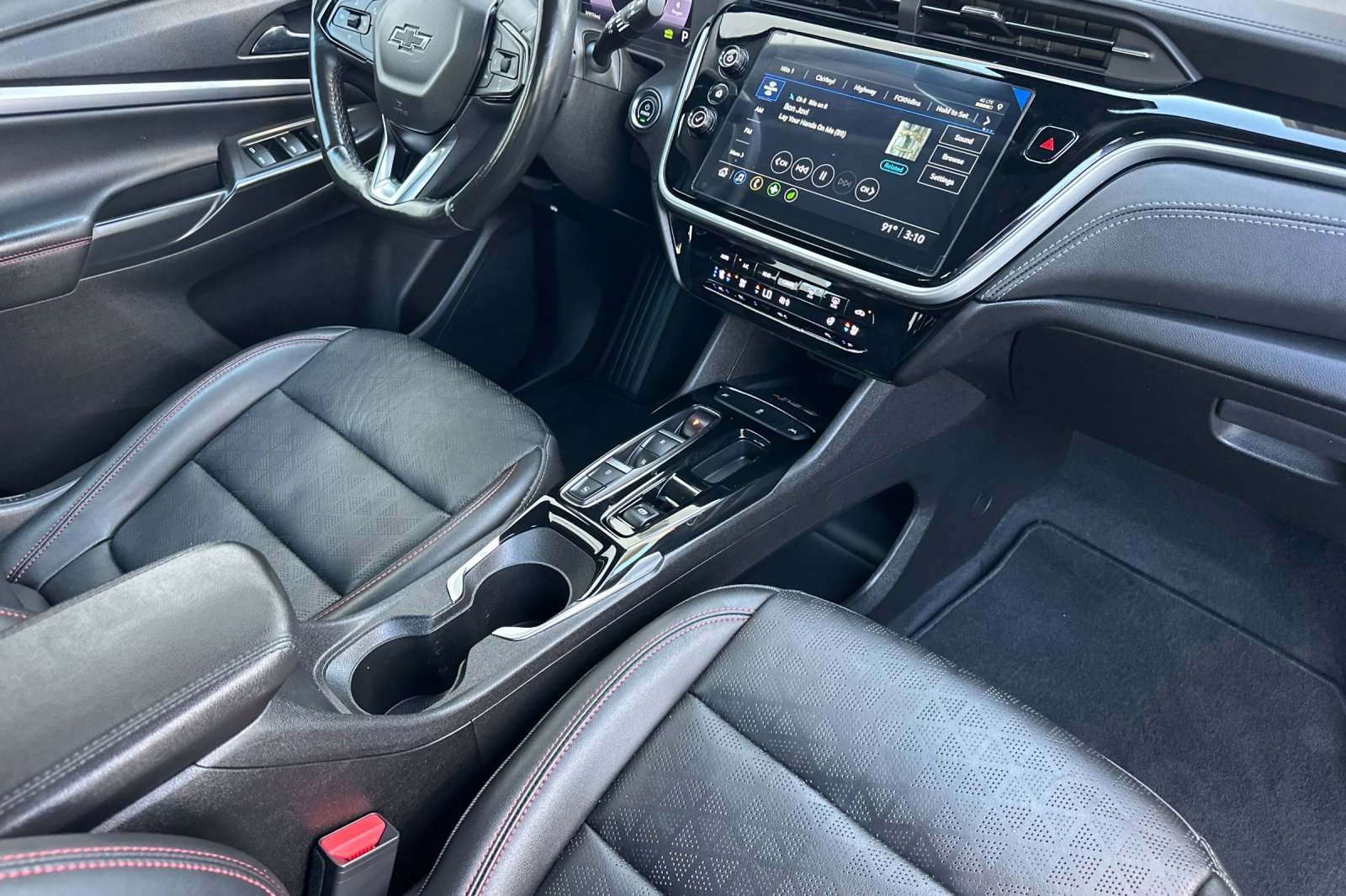 Used 2023 Chevrolet Bolt EUV Premier w/ Redline Edition image 15