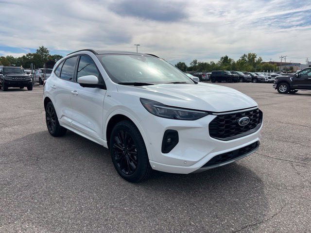 Certified 2024 Ford Escape ST-Line Elite w/ Premium Technology Package AWD/4WD image 3