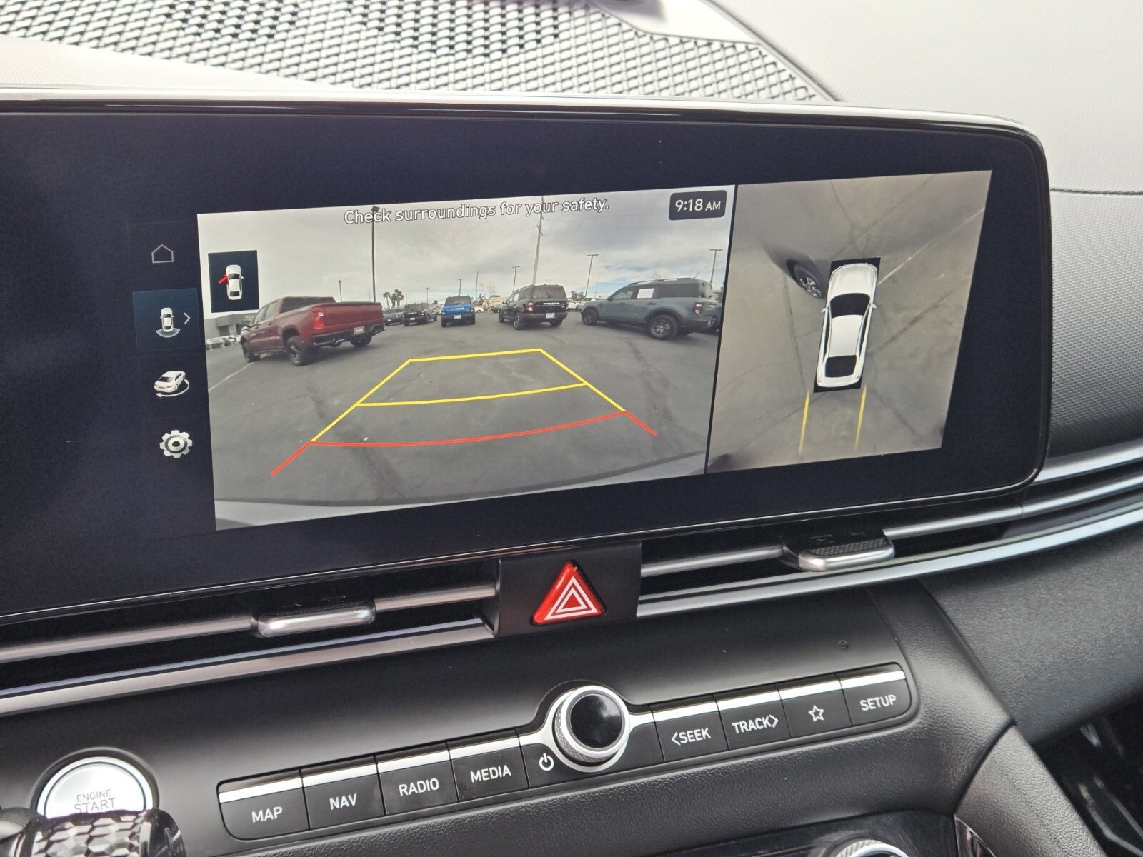 Used 2024 Hyundai Elantra Limited image 21