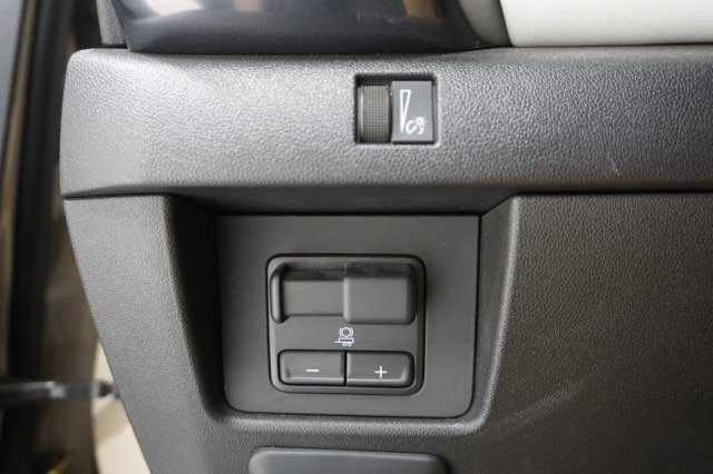 Used 2024 GMC Canyon AT4X w/ AT4X AEV Edition AWD/4WD image 33