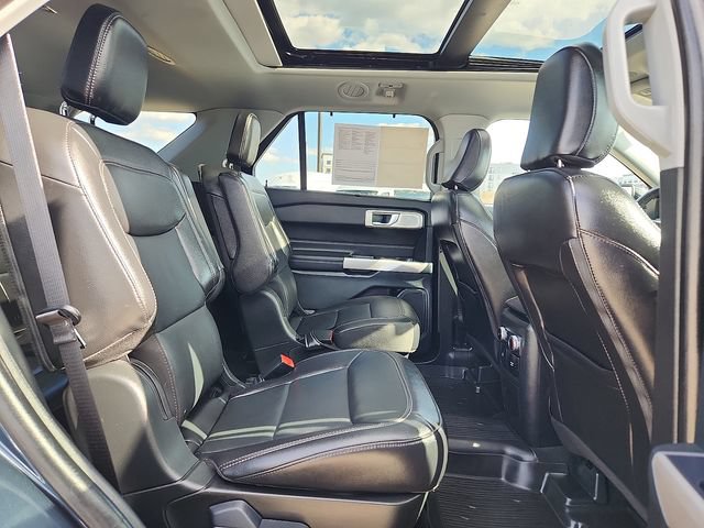 Certified 2024 Ford Explorer Limited w/ Limited Technology Package AWD/4WD image 18
