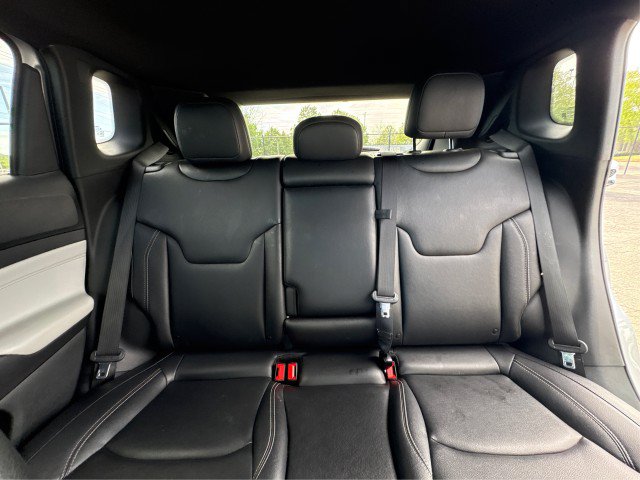 Used 2025 Jeep Compass Limited AWD/4WD image 13