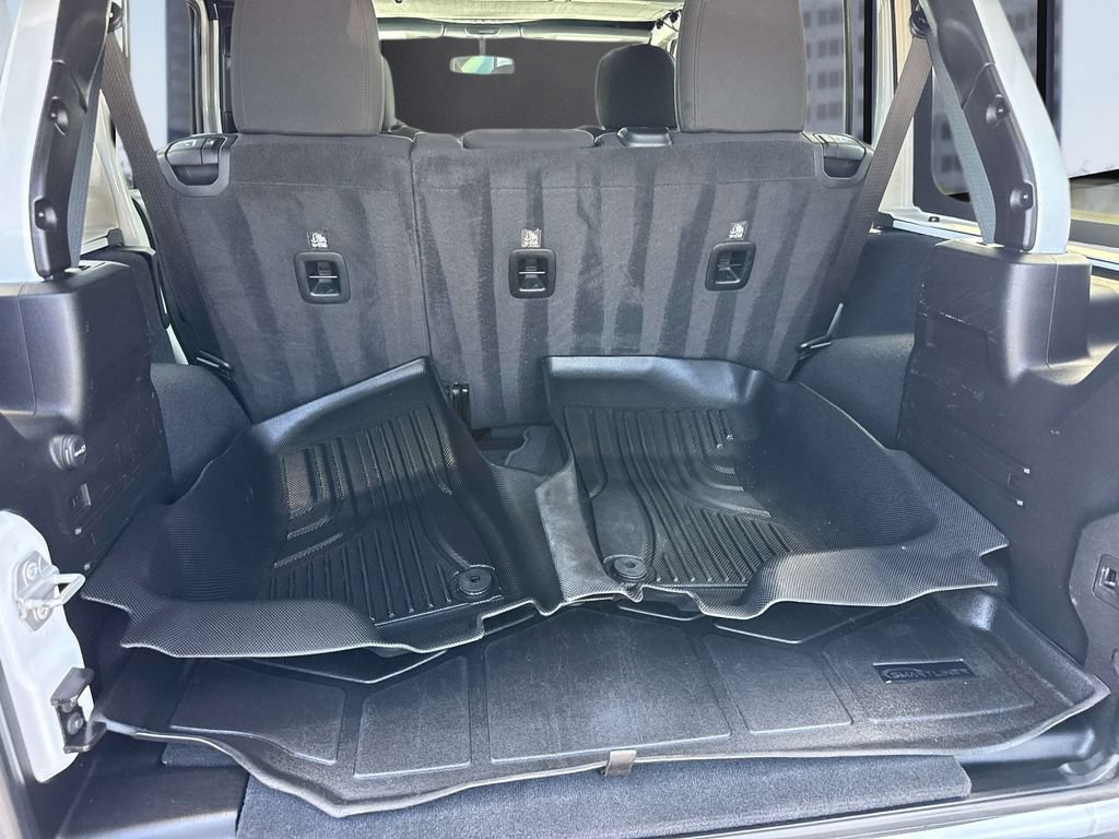 Used 2021 Jeep Wrangler Unlimited Sport AWD/4WD image 11