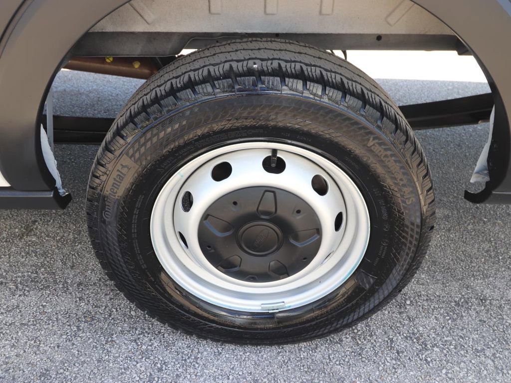 Certified 2025 Ford Transit 250 148 High Roof Extended image 23