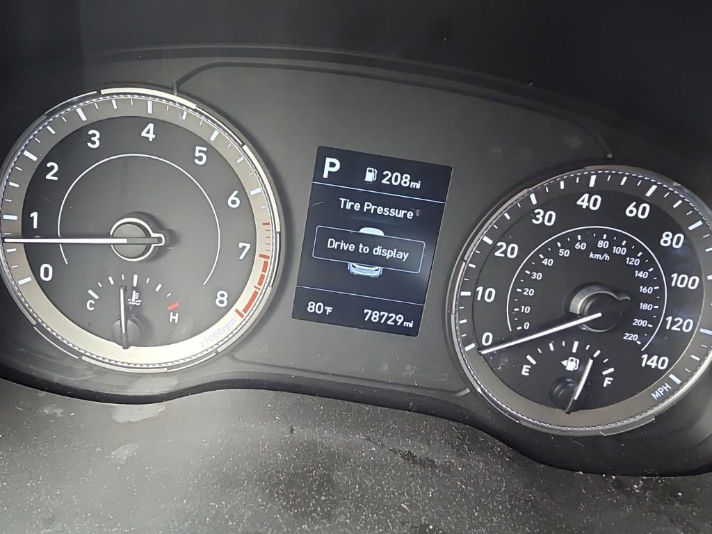 Used 2022 Hyundai Venue Limited w/ Cargo Package FWD image 20