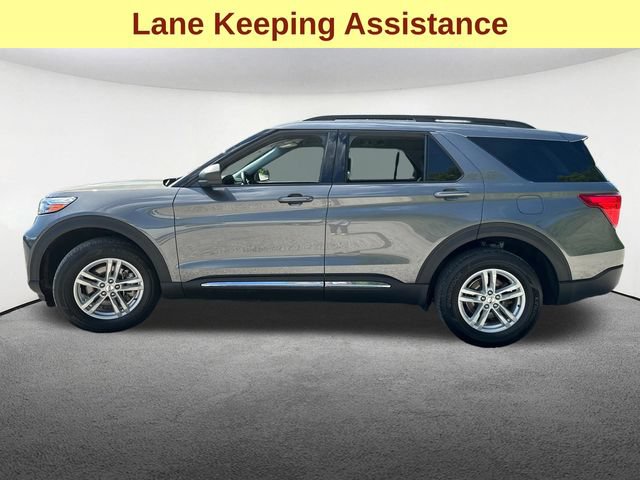 Certified 2023 Ford Explorer XLT w/ Equipment Group 202A AWD/4WD image 7