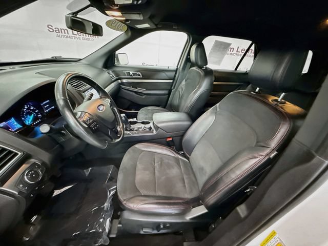 Certified 2019 Ford Explorer XLT w/ Equipment Group 202A AWD/4WD image 21