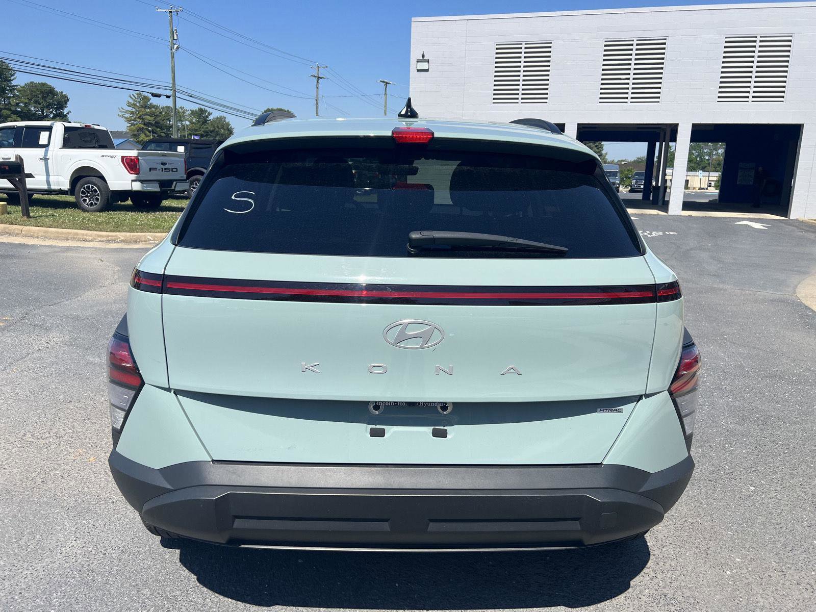 Used 2024 Hyundai Kona SEL w/ Convenience Package AWD/4WD image 4