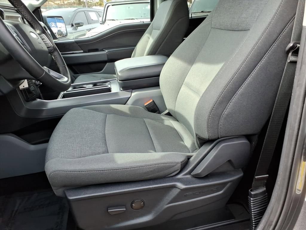 Certified 2025 Ford F150 XLT w/ Equipment Group 301A Standard image 12