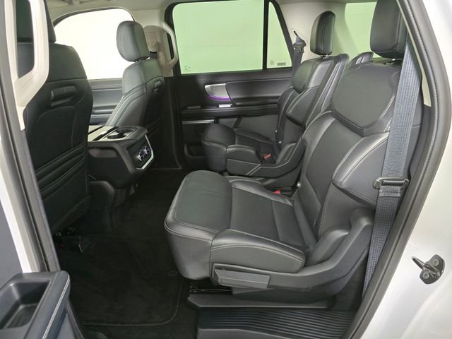 Certified 2025 Ford Expedition Max Platinum AWD/4WD image 18