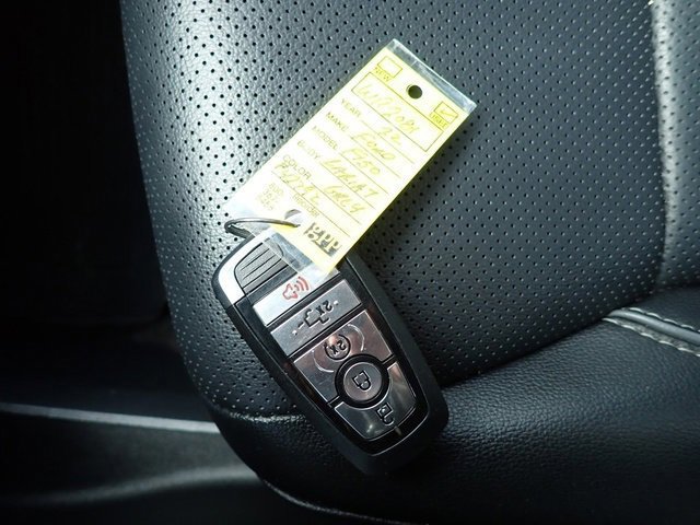 Certified 2022 Ford F150 Lariat w/ Equipment Group 502A High image 30