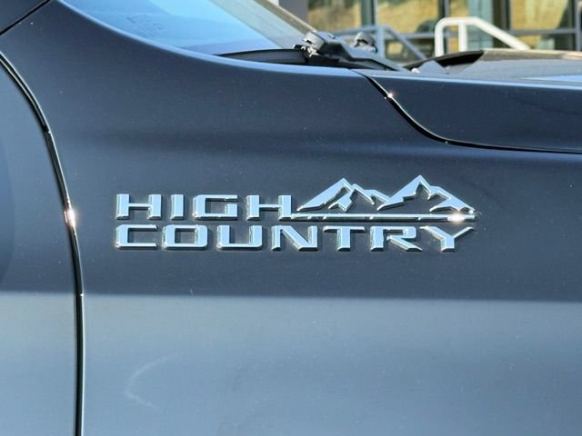 Used 2023 Chevrolet Tahoe High Country AWD/4WD image 3