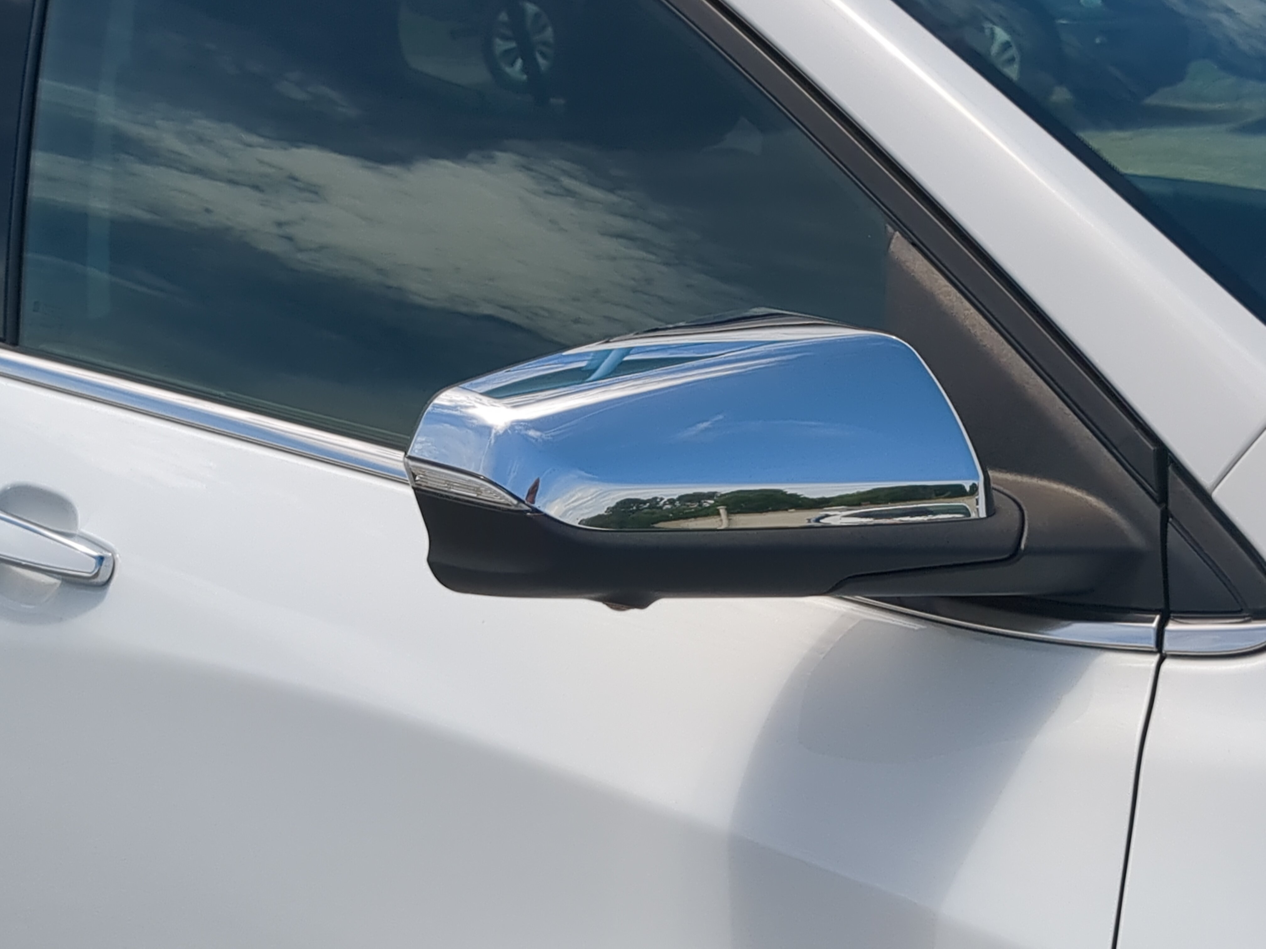 Used 2020 Chevrolet Equinox Premier FWD image 10