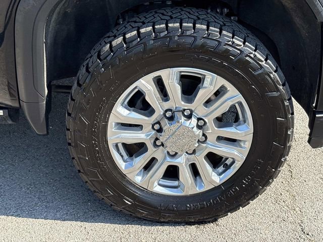 Used 2023 GMC Sierra 3500 Denali w/ Denali Ultimate Package image 9