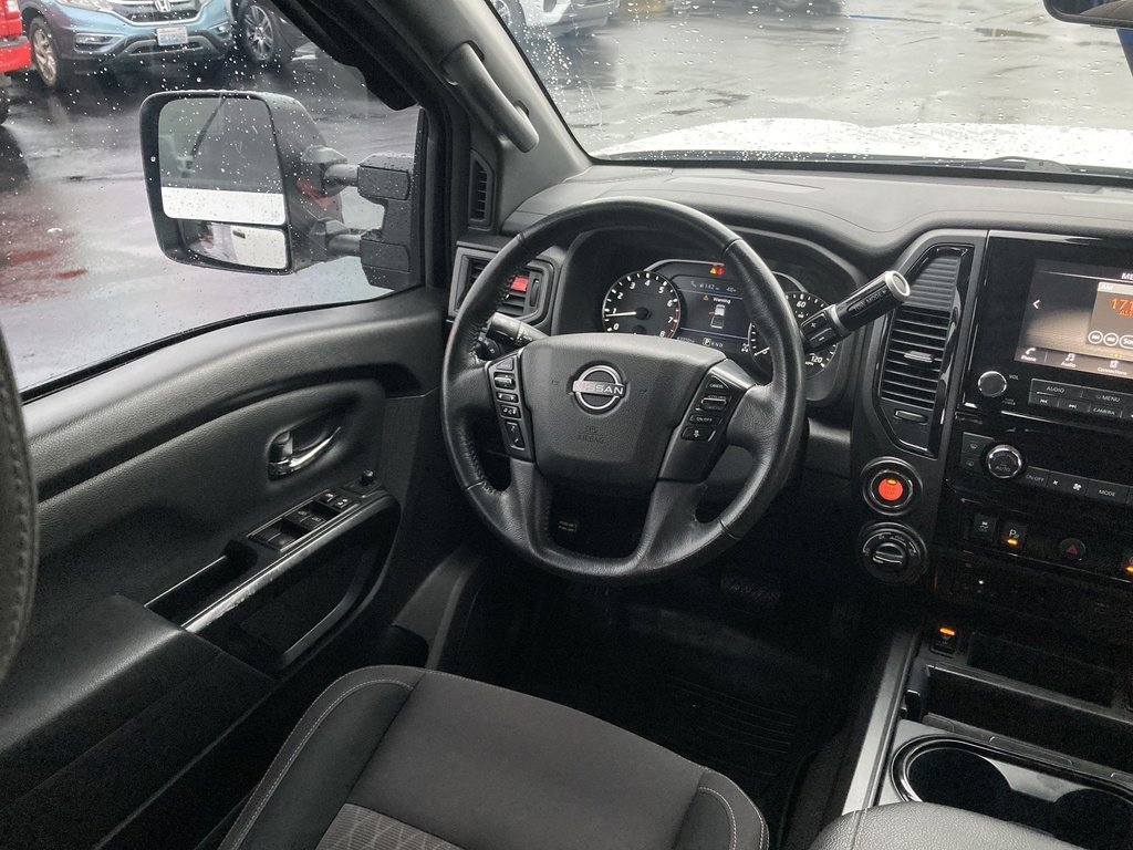 Used 2023 Nissan Titan SV w/ SV Convenience Package image 22