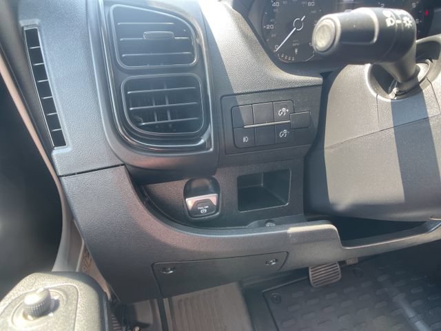 Used 2025 RAM ProMaster 2500 w/ Convenience Group FWD image 19