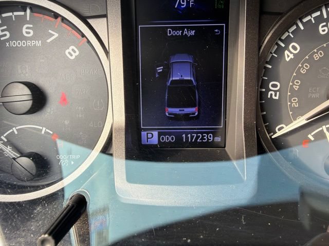 Used 2019 Toyota Tacoma TRD Off-Road AWD/4WD image 13