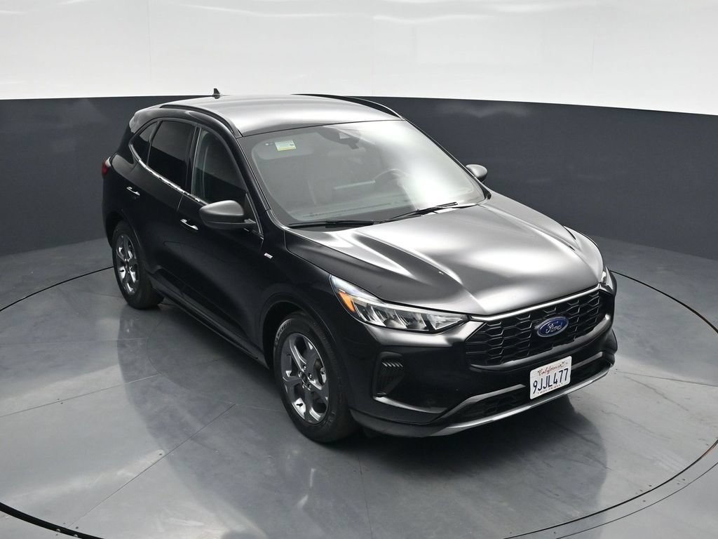 Certified 2023 Ford Escape ST-Line w/ Tech Pack #1 FWD image 32