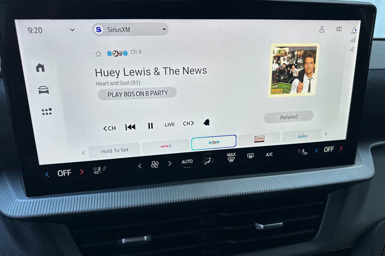 Certified 2025 Ford Explorer ST-Line w/ ST-Line Street Pack image 20