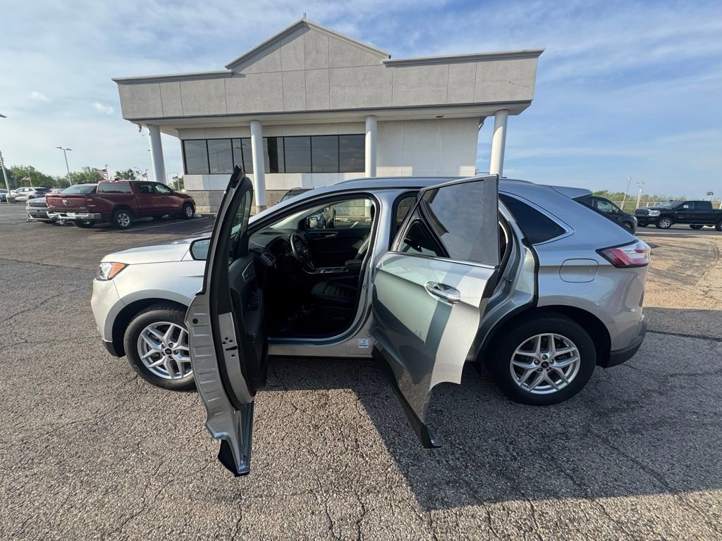 Certified 2024 Ford Edge SEL w/ Convenience Package image 4
