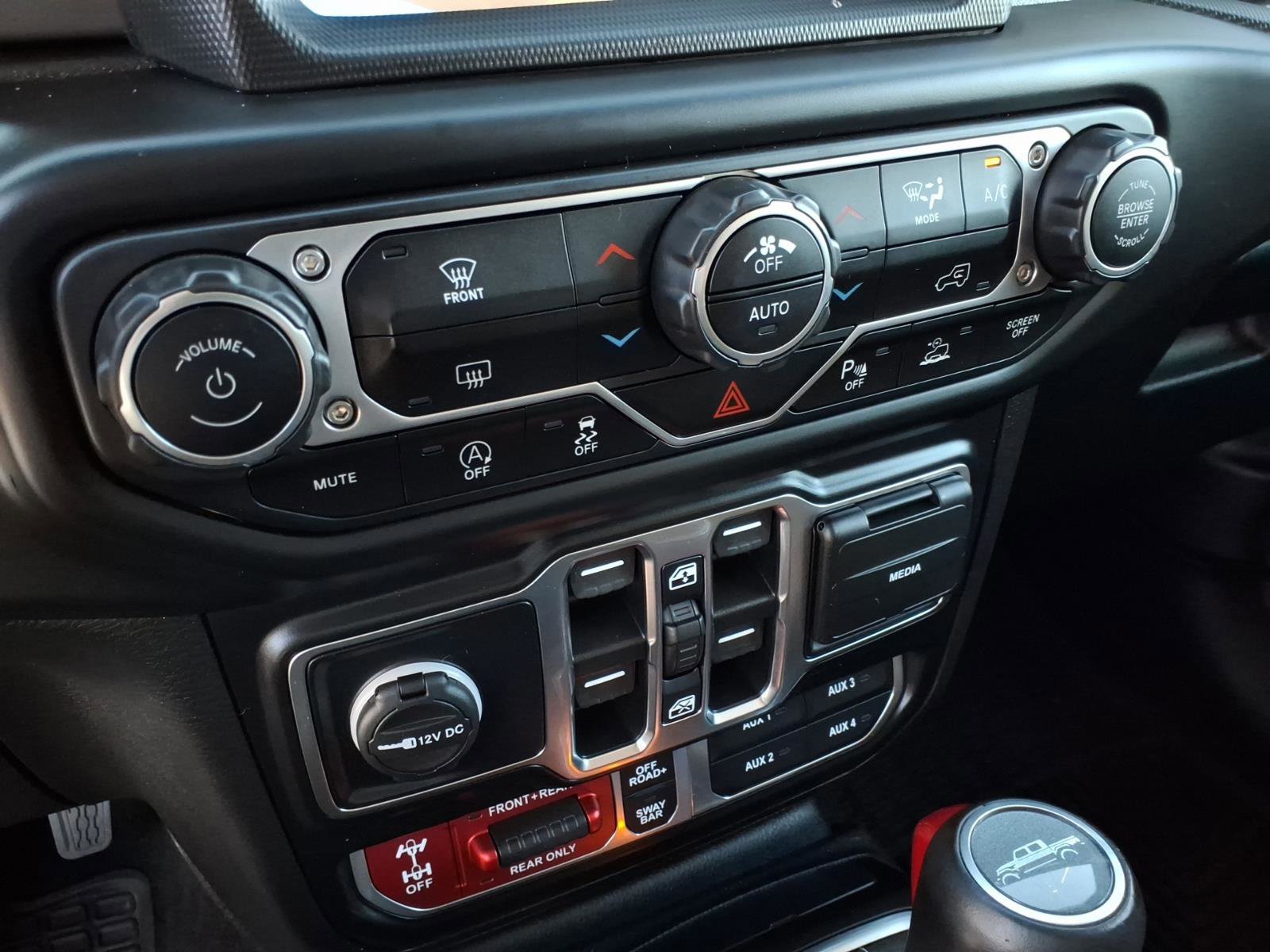 Used 2022 Jeep Gladiator Rubicon w/ LED Lighting Group image 20