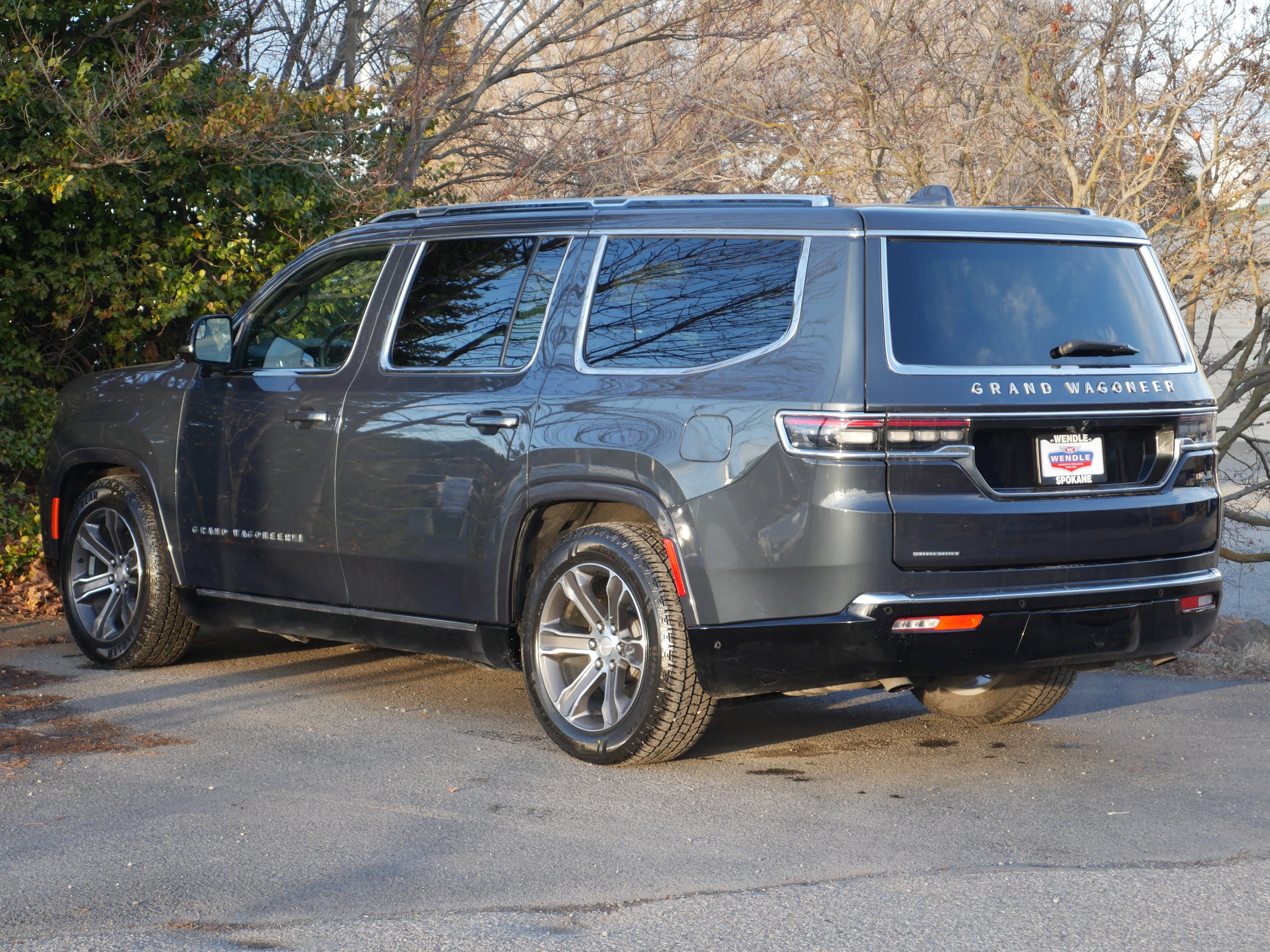 Used 2023 Jeep Grand Wagoneer 4WD image 20
