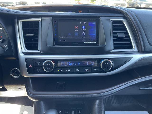 Used 2018 Toyota Highlander Limited w/ Protection Package #3 AWD/4WD image 22