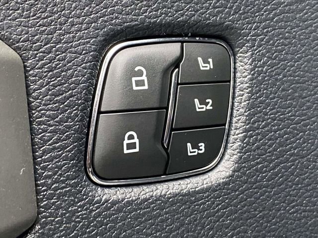 Certified 2022 Ford F450 Lariat w/ Lariat Ultimate Package image 23