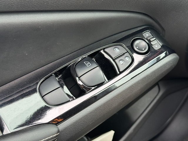 Used 2023 Nissan Altima 2.5 SV FWD image 21