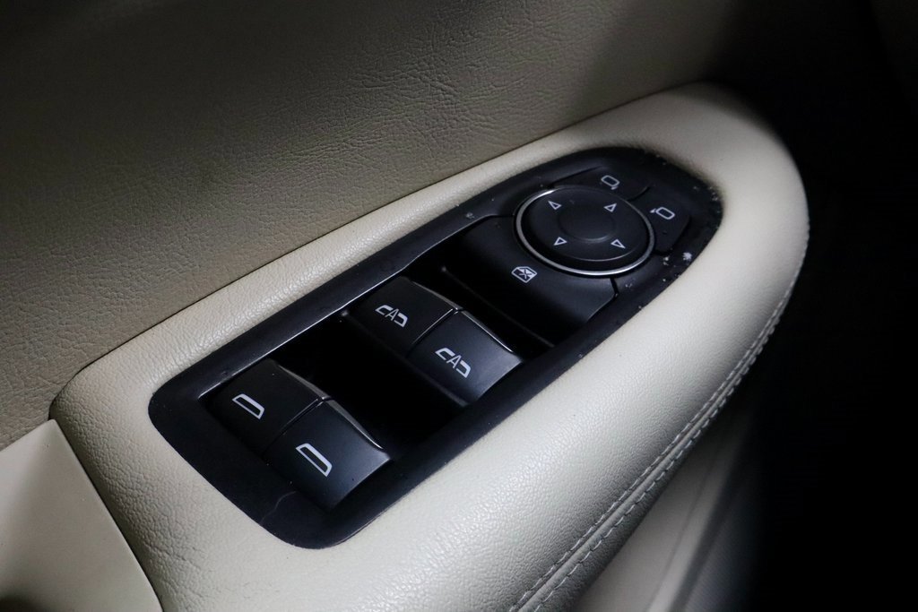 Used 2019 Cadillac XT5 Base image 25