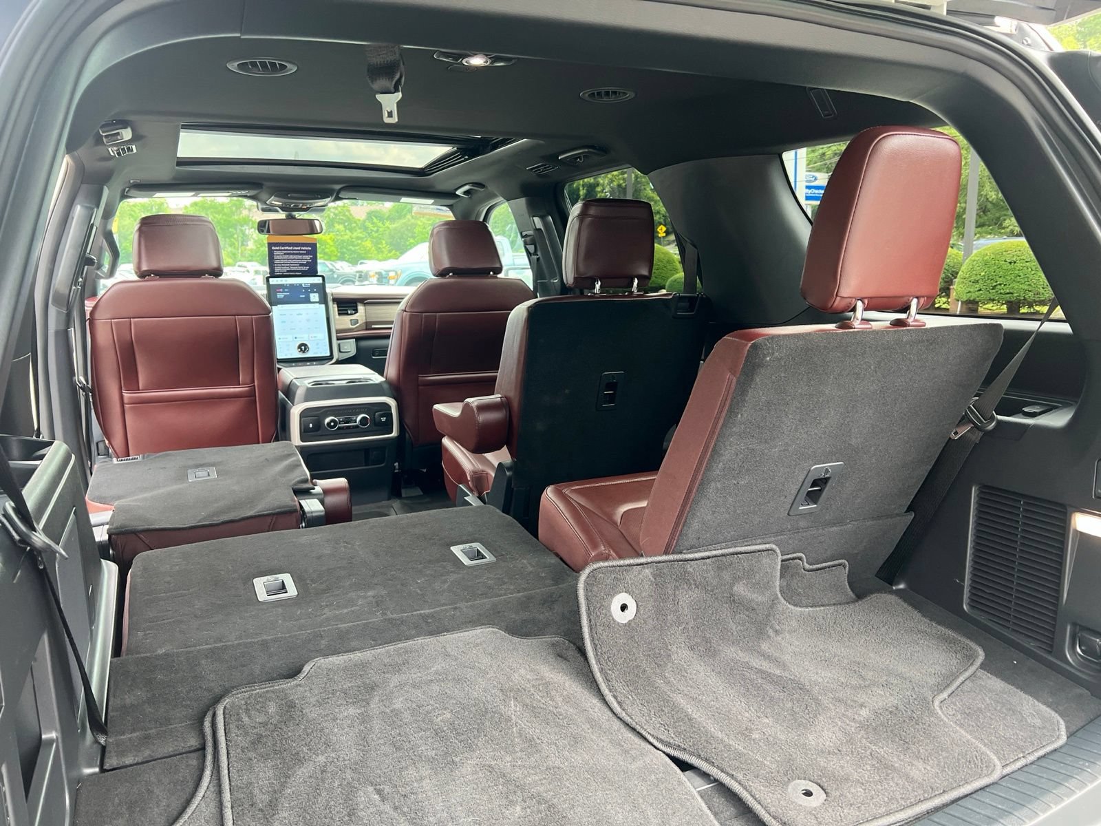 Certified 2024 Ford Expedition Limited AWD/4WD image 14
