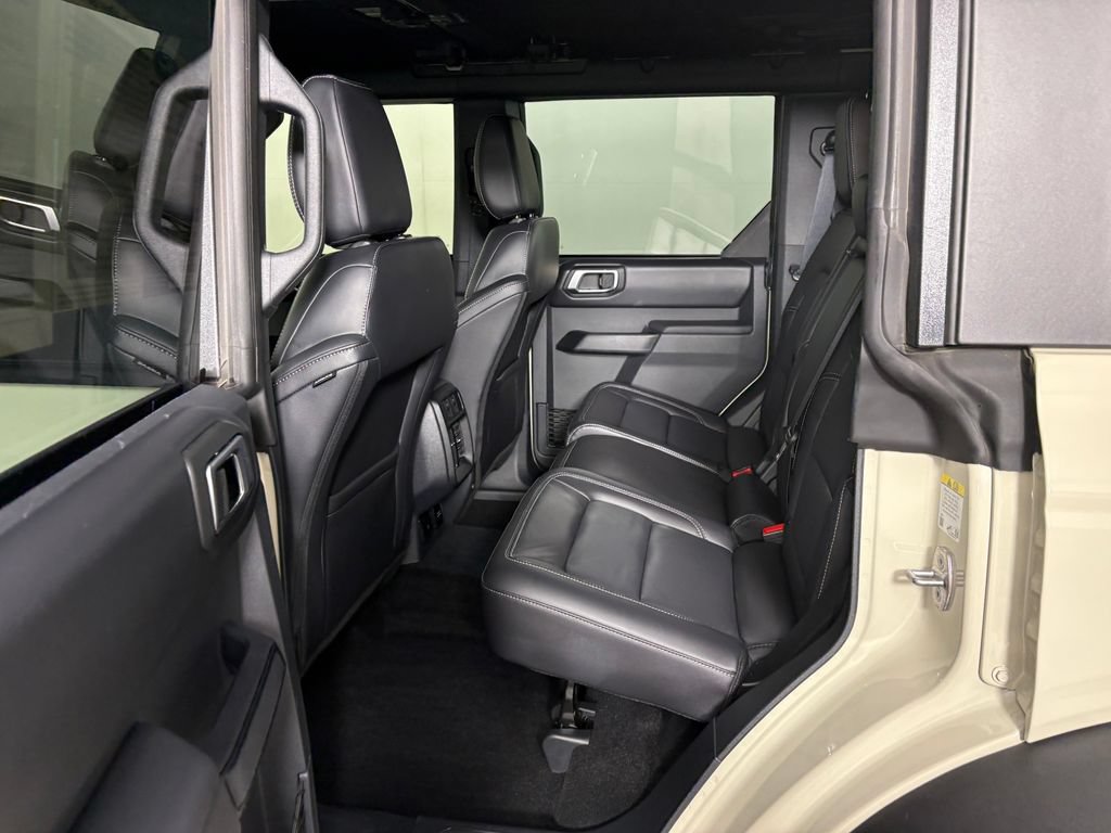 Certified 2026 Ford Bronco Outer Banks w/ Sasquatch Package AWD/4WD image 29