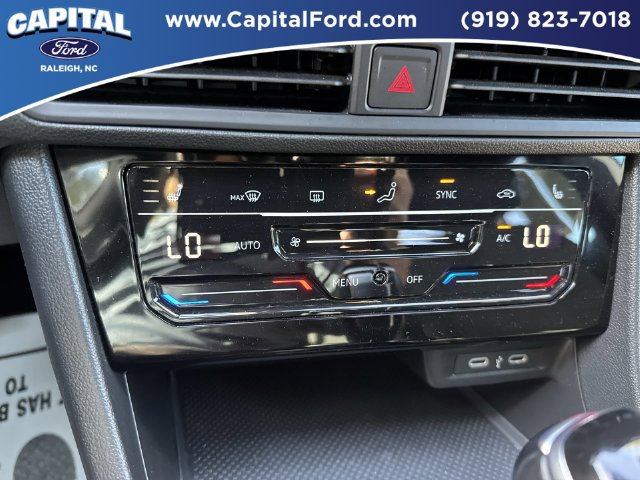 Used 2025 Volkswagen Jetta Sport FWD image 29